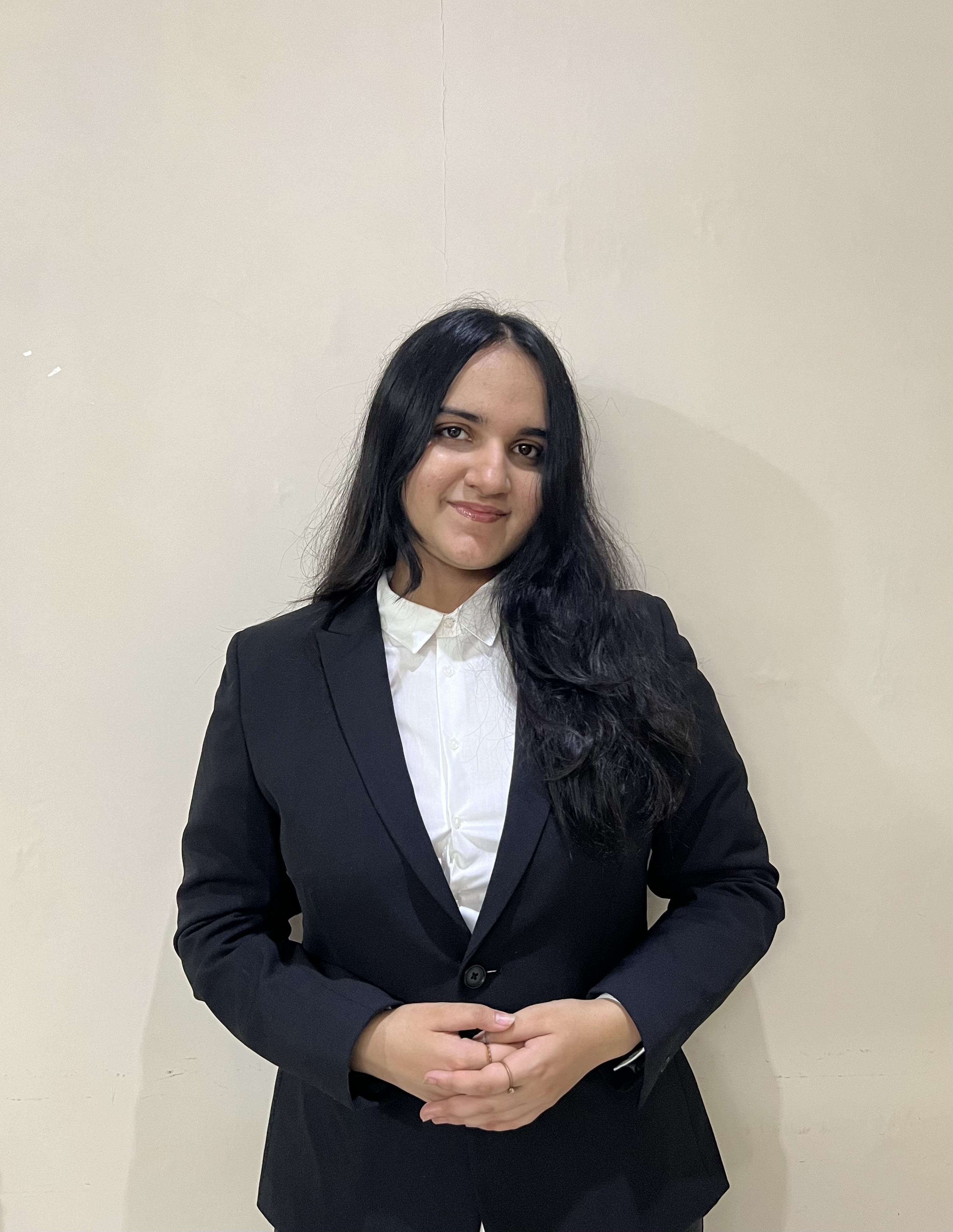 Ms. Rashi Viz